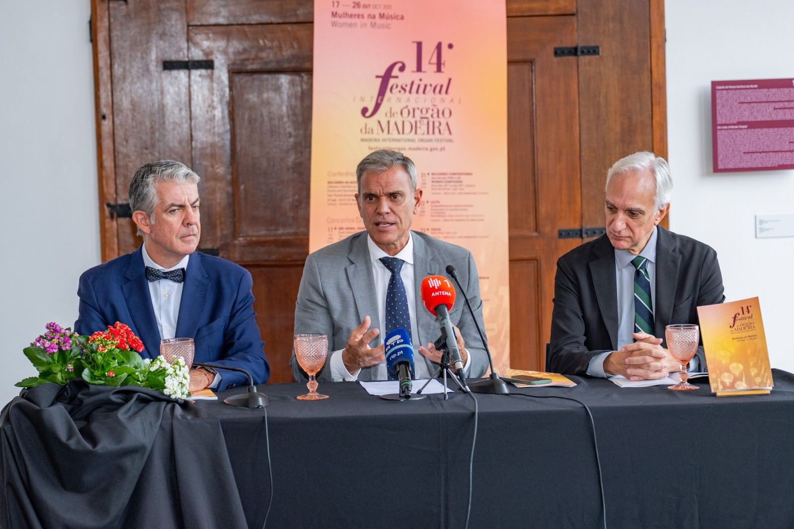 1ConfImprensa16OUT n