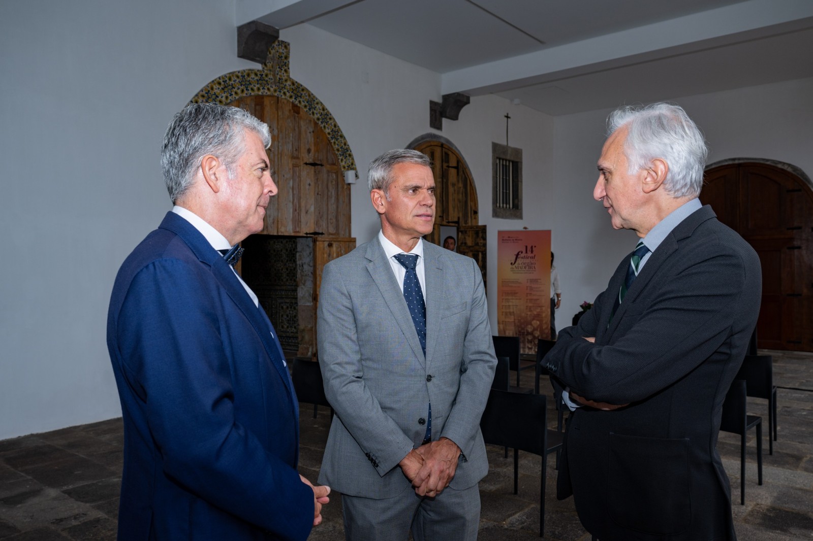 4confimprensa16OUT n