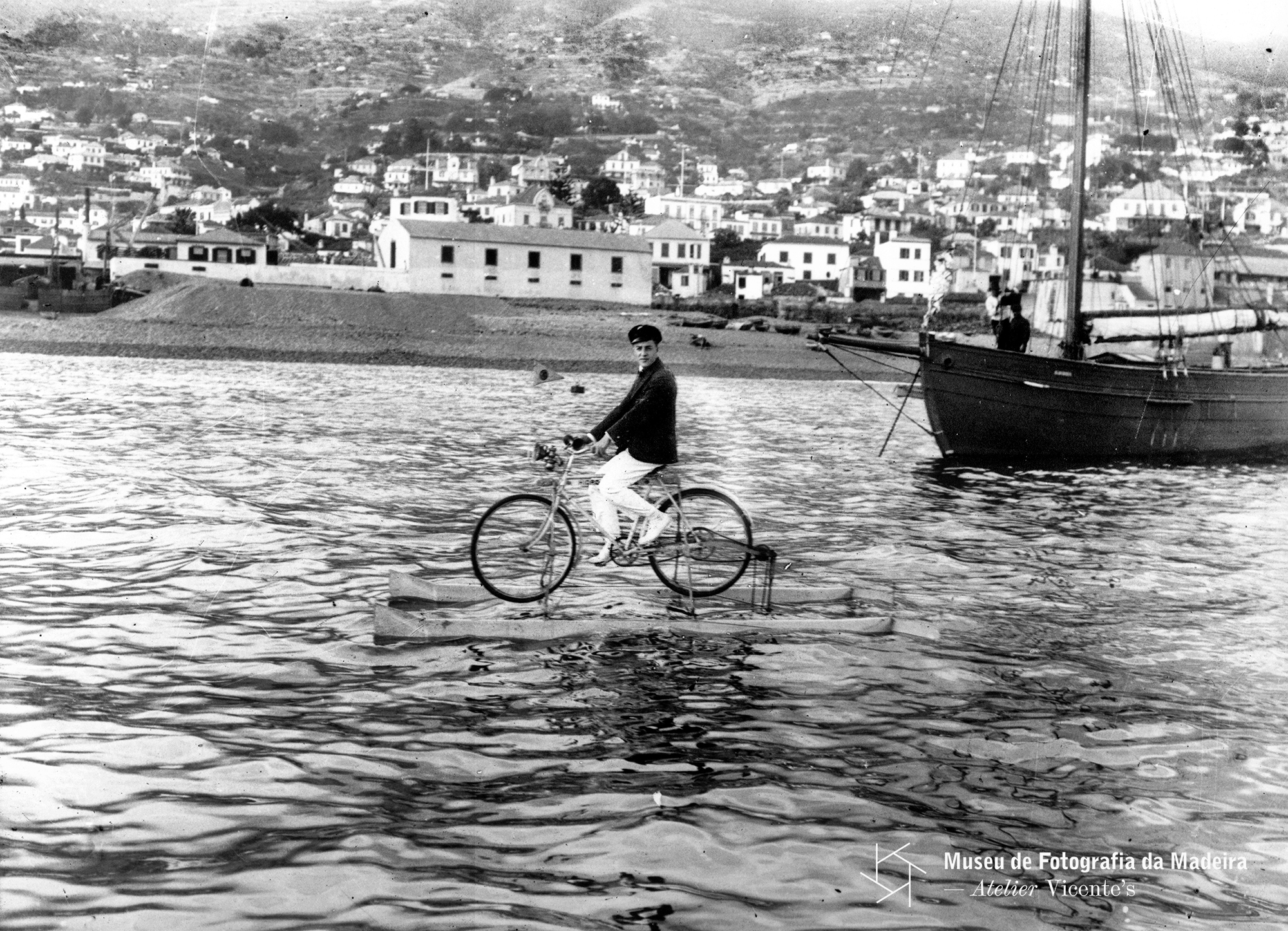 bicicleta n