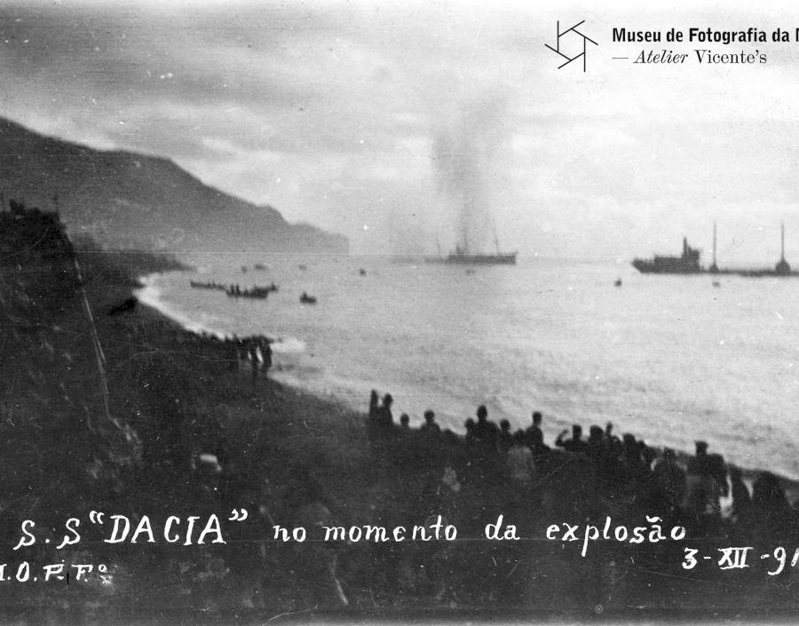 Attack of the German submarine S.M. U-38 to the city of Funchal