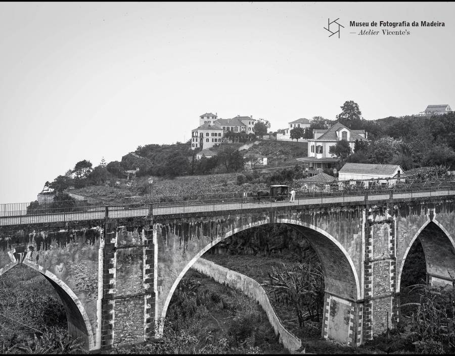 Ponte Monumental (atual ponte do Ribeiro Seco)
