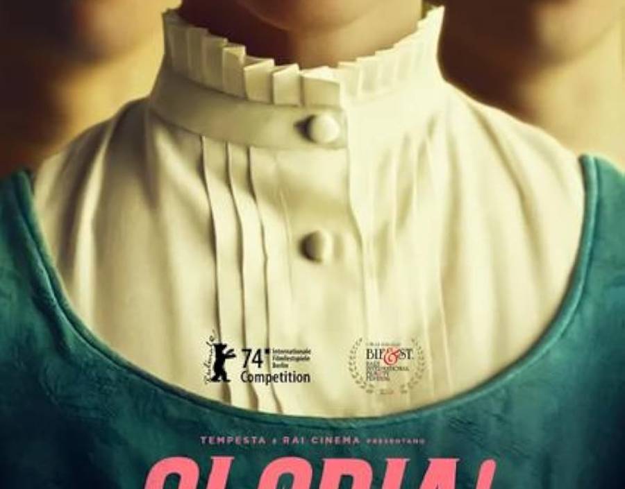 Cinema: Gloria!