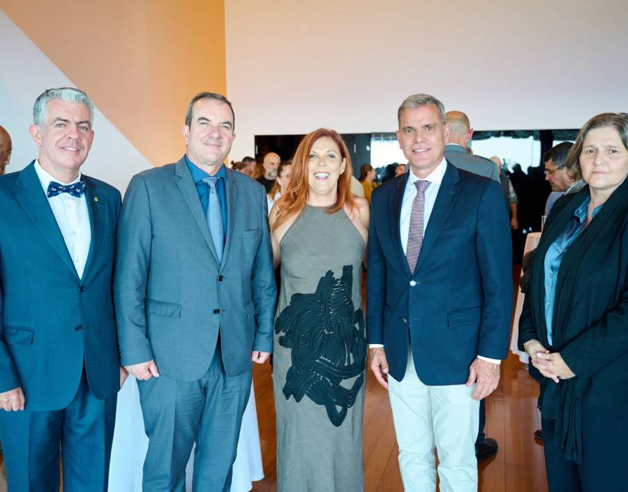 Apresentação do catálogo “Patrícia Sumares - Workfolio 1994-2024” 