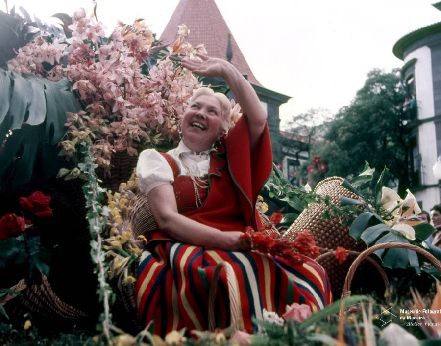 Maria Ascensão Fernandes Teixeira na Festa da Flor | Década de 1980