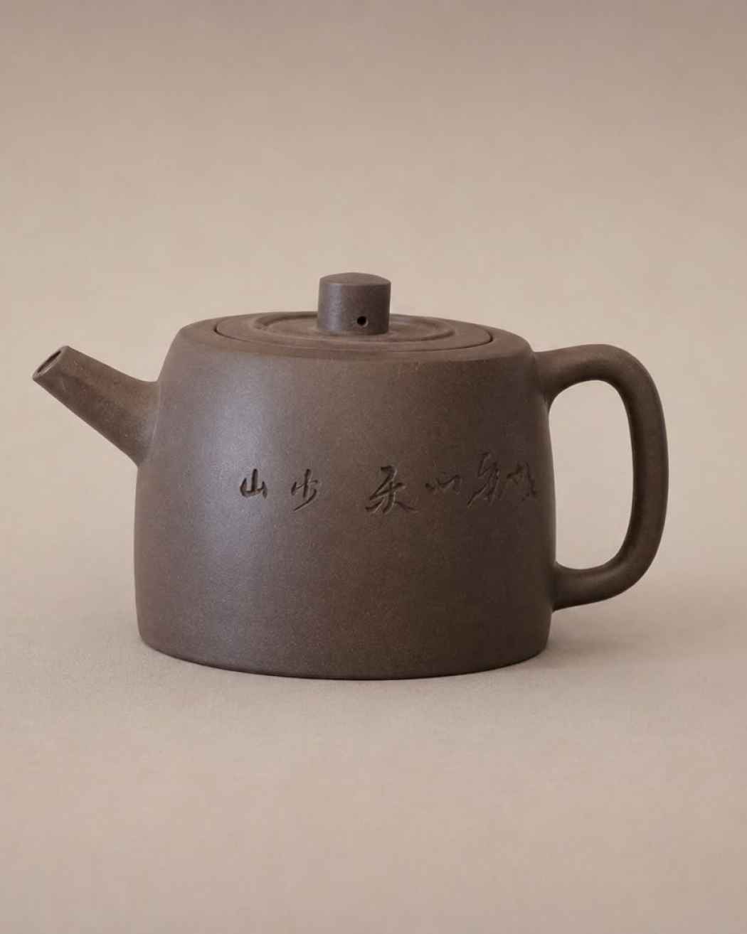 Pequenos bules, grandes histórias